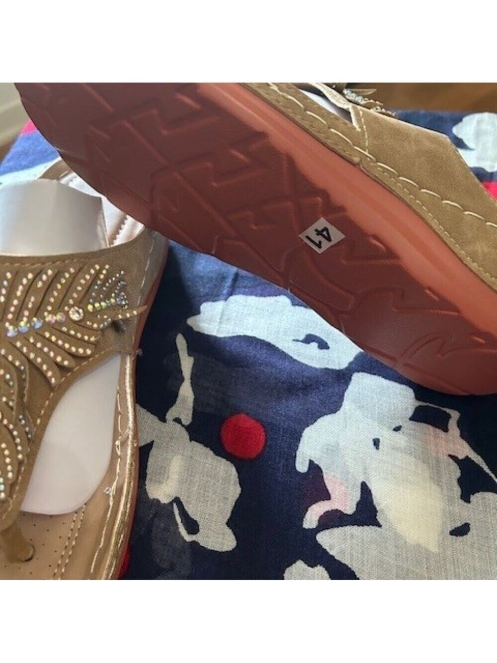 NWOT Women's Beaded Sandals choose Black or Tan both are size 9 - Picture 7 of 12